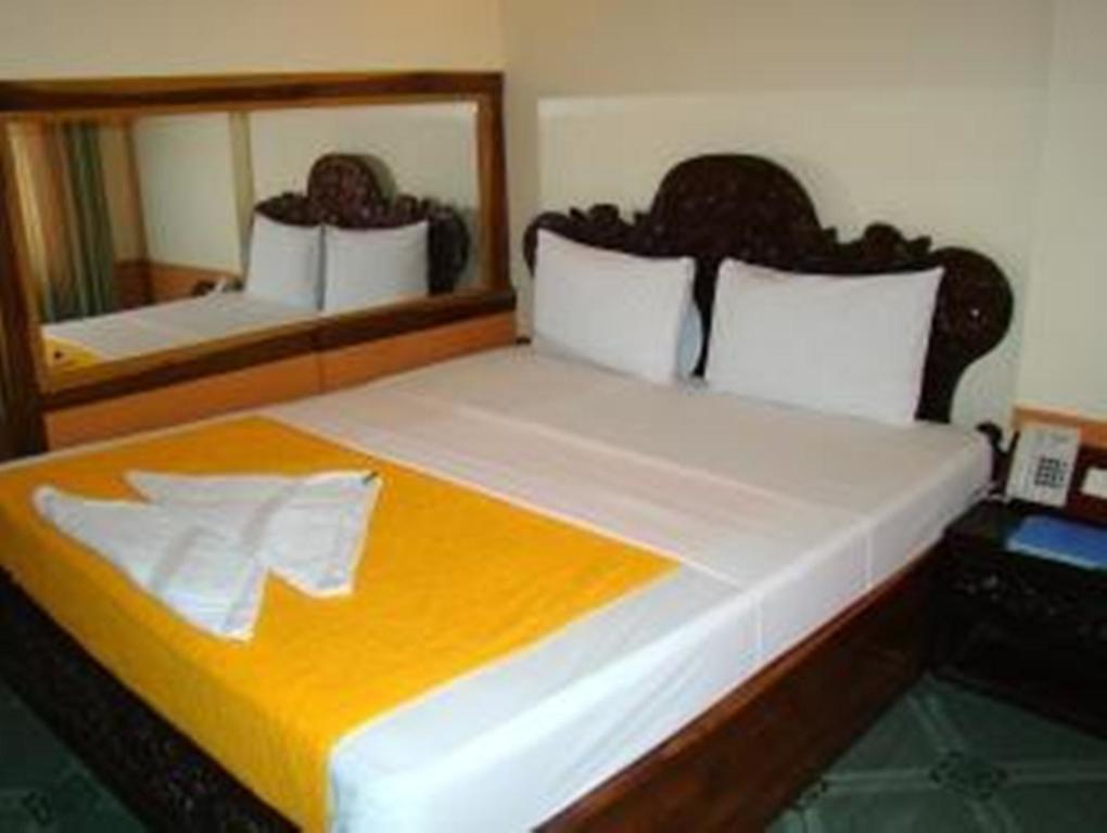 Hotel Thy Ny Battambang Zewnętrze zdjęcie