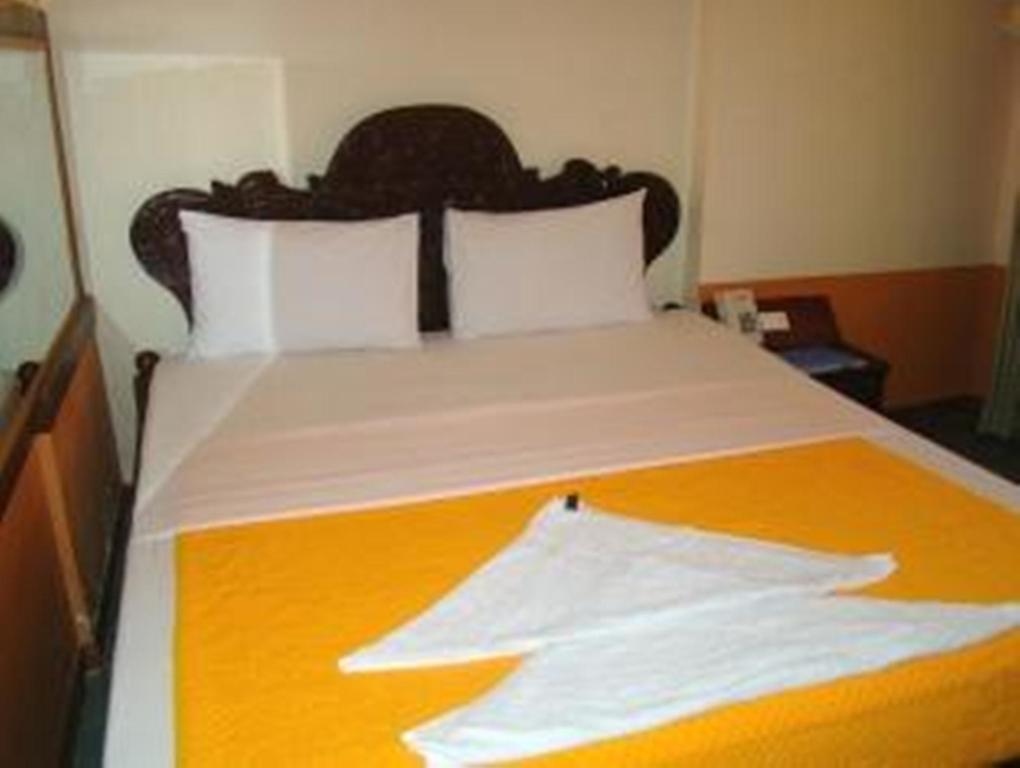 Hotel Thy Ny Battambang Zewnętrze zdjęcie