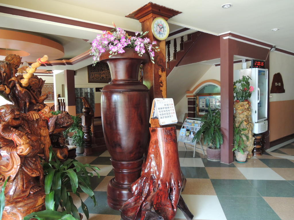 Hotel Thy Ny Battambang Zewnętrze zdjęcie