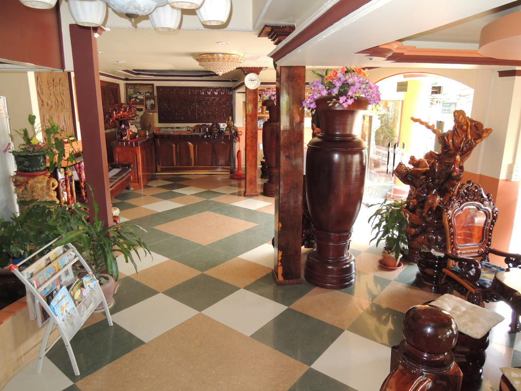 Hotel Thy Ny Battambang Zewnętrze zdjęcie